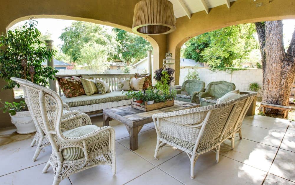 Enclosed porch