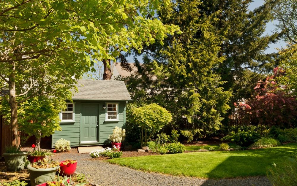 Summer house and garden